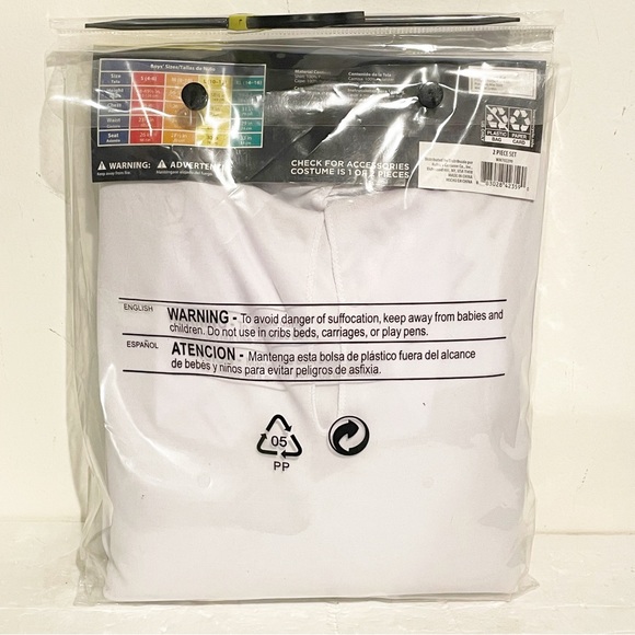 Rubies Boys Medium 8-10 Vampire Halloween Costume Boys‎ Dracula Cosplay NEW - Picture 3 of 3